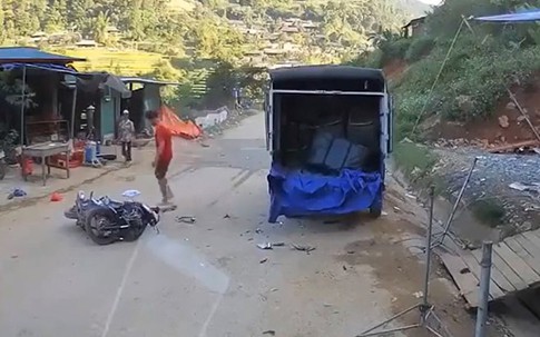 Mất mạng vì lái xe tốc độ cao tông thẳng vào đuôi xe tải đậu ven đường