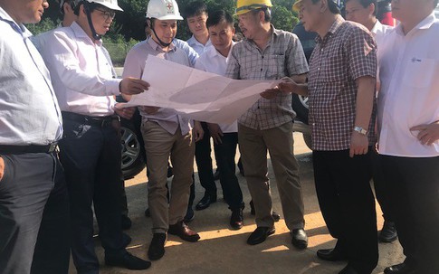 Phó Tổng Giám đốc Tập đoàn Điện lực Việt Nam kiểm tra công tác ứng cứu phòng chống ảnh hưởng cơn bão số 6