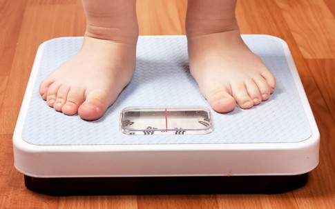 Mẹ có biết: chậm tăng cân có họ hàng với suy dinh dưỡng ở trẻ!
