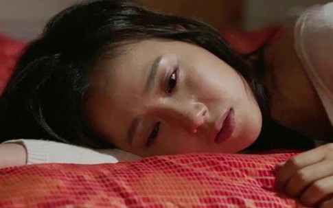 Ngất xỉu bởi quà cưới từ người yêu cũ của chú rể, sau khi tỉnh dậy cô dâu đã làm ngay việc này