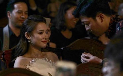 Tâm trạng Nhã Phương thế nào sau hai ngày được Trường Giang "cướp sóng" cầu hôn