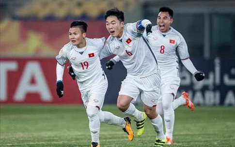 Clip: U23 Việt Nam hát mừng "Như có Bác Hồ trong ngày vui đại thắng" sau khi đánh bại Qatar