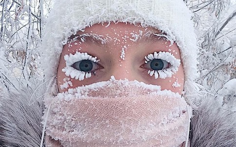 Bất ngờ nhìn thấy mặt người bị đóng thành băng tuyết và sự thật về ngôi làng lạnh nhất thế giới