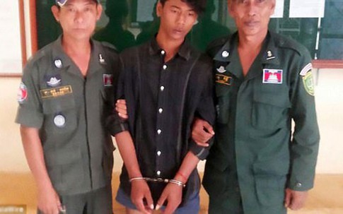 Đóng giả chú rể vào hiếp dâm cô dâu trong đêm tân hôn