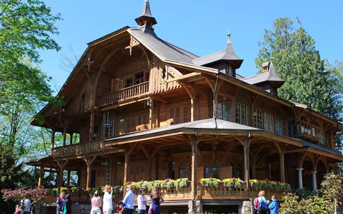 10 ngôi trường sang chảnh chỉ dành cho giới nhà giàu