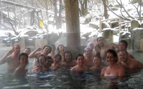 Nơi người dân không được phép chết và không được thất nghiệp