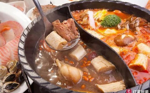 Ăn lẩu bằng bếp than, chàng trai bỗng ngất xỉu, nguyên nhân thực sự khiến ai cũng bất ngờ