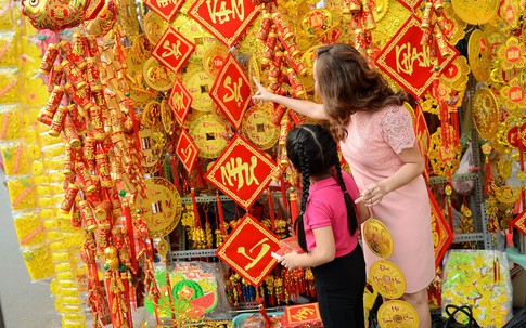 Mua sắm dịp Tết, đừng vung tay kẻo rồi hối tiếc