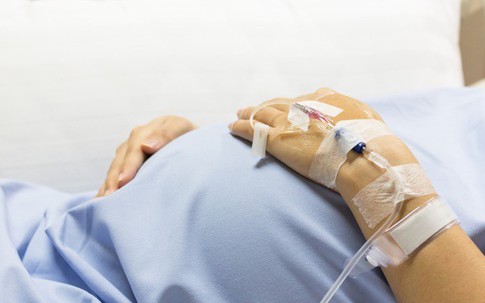 Tìm ra thủ phạm khiến cô gái sống thực vật 14 năm ở viện mang bầu, sinh con