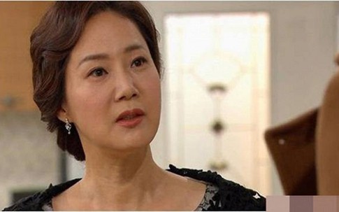 Chưa đến Tết ta, mẹ chồng đã bóng gió vòi tiền