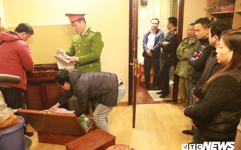 Hình ảnh khám nhà "trùm bảo kê" chợ Long Biên