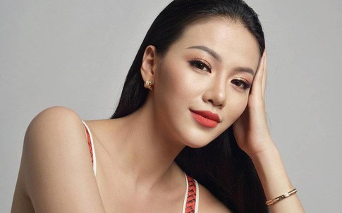 Ông bầu bỏ 10 tỷ để lo cho Phương Khánh tại Miss Earth, mẹ Hoa hậu bình luận: "Quá rẻ"