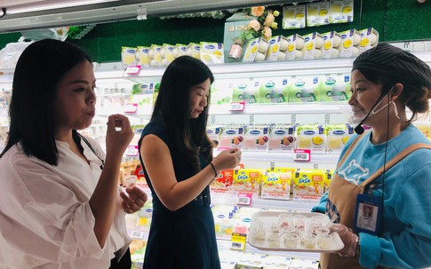 Trải nghiệm ăn sữa chua Vinamilk… tại Trung Quốc