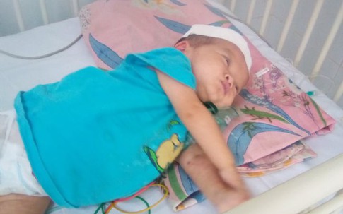 Bé gái 1 tuổi dân tộc Tày mang trong mình bệnh tim bẩm sinh cần gấp tiền điều trị