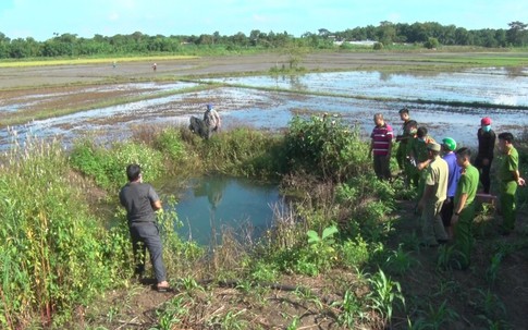 Bình Phước: Phát hiện thi thể phụ nữ dưới ao nước