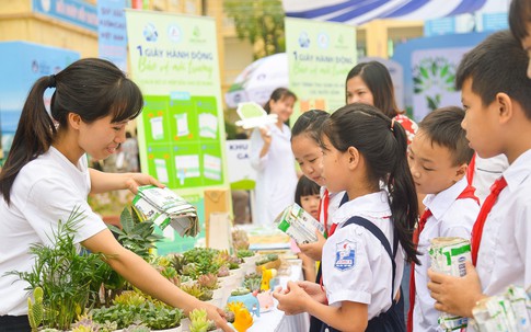 Vinamilk chung tay bảo vệ môi trường thủ đô thông qua quỹ 1 triệu cây xanh cho Việt Nam