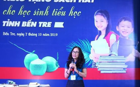 Bến Tre: Trao tặng hàng chục ngàn đầu sách hay cho học sinh tiểu học