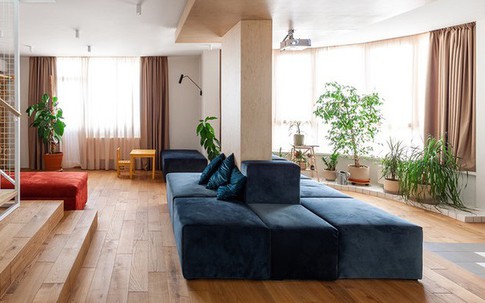 Ngôi nhà rộng tới 190m2 nhưng giao chủ tối đa hóa diện tích để dành chỗ cho trẻ chơi đùa
