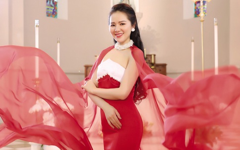 Phạm Thùy Dung nỗ lực chạm tới ngôi vị hàng đầu với Opera