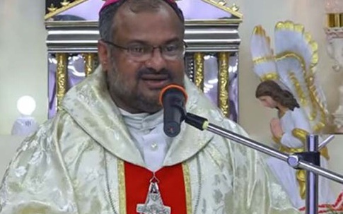 Giám mục hầu tòa vì cưỡng hiếp nữ tu