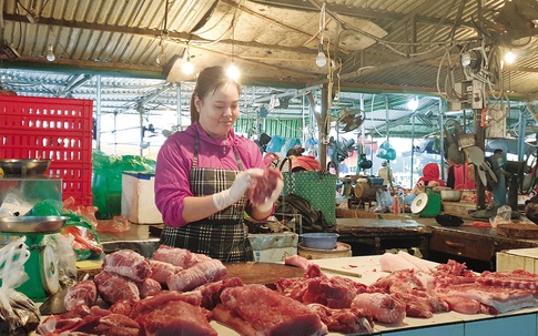 Thịt lợn tăng giá kỷ lục, nhiều mặt hàng cũng bắt đầu “leo” giá