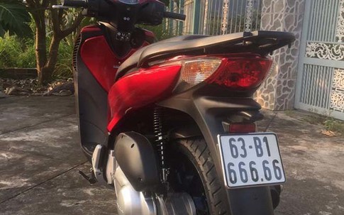 Đẳng cấp dân chơi: Honda SH biển khủng, giá ngang ô tô