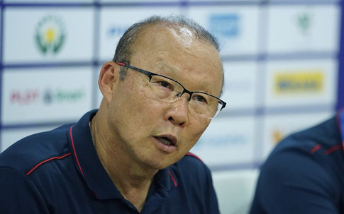 Thầy Park nói gì khi PV Tân Hoa Xã xin lời khuyên cho bóng đá Trung Quốc?