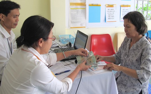 Có thẻ căn cước, người dân vẫn phải chứng minh nhân thân
