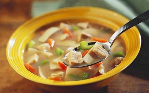 Canh nên là món chính trong bữa ăn: Những người cần đặc biệt chú ý khi ăn để không bị bệnh