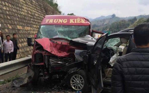 Tai nạn kinh hoàng trên cao tốc, 9 người bị thương