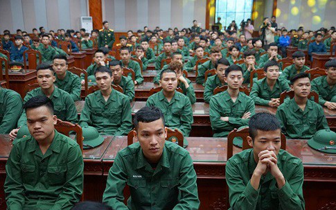 Bộ Quốc phòng yêu cầu 'đánh giá tỉ mỉ' chiến sĩ nhập ngũ có hình xăm