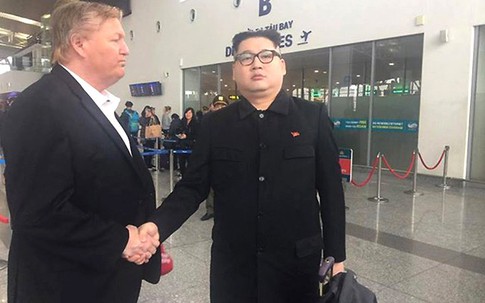 Bản sao Kim Jong-un ra sân bay rời Hà Nội