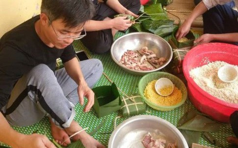 Khi thầy, cô giáo đi Tết học trò
