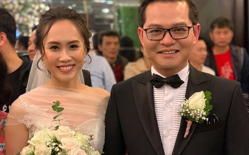 Rò rỉ ảnh đám cưới ở Thái Bình của NSND Trung Hiếu và vợ trẻ đẹp kém 19 tuổi