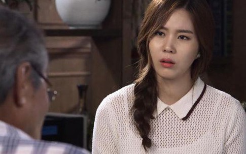 Sự xuất hiện của 'người lạ quyền lực' khiến mẹ chồng ghê gớm lập tức cho con trai ở riêng