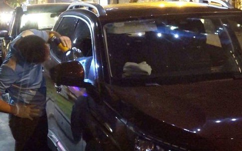Xác minh vụ đập cửa kính ô tô rồi trộm 600 triệu đồng
