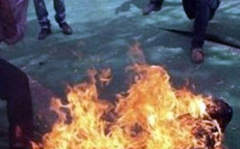 Bắt gã con rể tạt xăng vào cha mẹ vợ rồi châm lửa đốt ở Sài Gòn