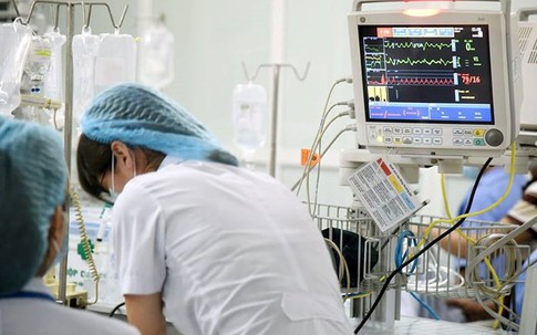 Cứu sống thần kỳ nam sinh 13 tuổi Hà Nội hôn mê sâu sau cú sút bóng trúng bụng