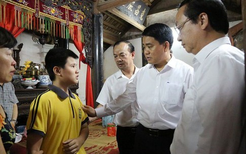 Chủ tịch Hà Nội thăm gia đình nữ công nhân bị “xe điên” đâm tử vong