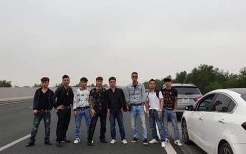 Thanh niên nổi tiếng Youtube Khá “bảnh” lĩnh án phạt nặng vì dừng xe chụp ảnh trên cao tốc