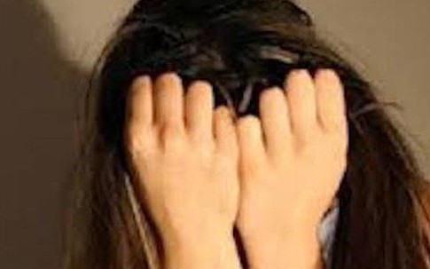 Nam thanh niên đưa bạn gái 12 tuổi về nhà sống như vợ chồng