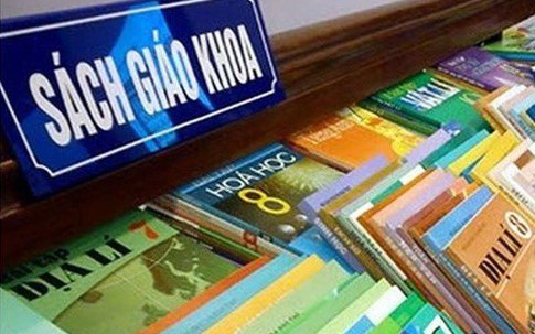 Cuối năm học, phụ huynh bối rối vì giá SGK như 'mê hồn trận'
