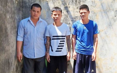 Nghệ An: Bắt 3 đối tượng “bảo kê” gặt lúa