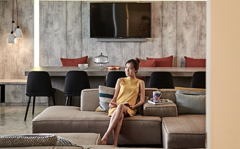 Căn hộ có cửa 'tàng hình' của nữ diễn viên 9X