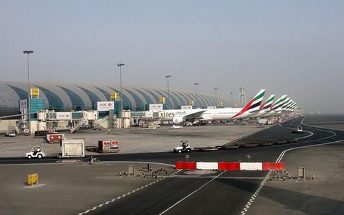 Máy bay rơi ở Dubai, không ai sống sót