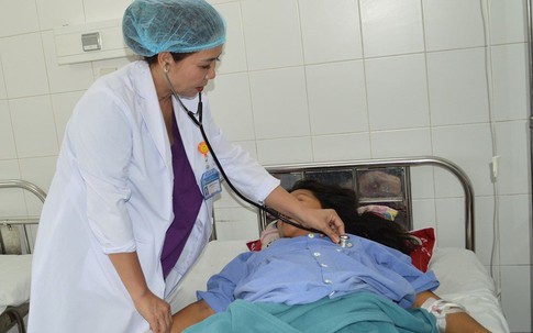Mắc hội chứng Hellp, sản phụ buộc phải đình chỉ thai