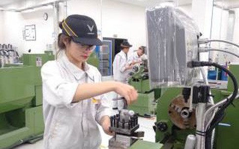Khi những “bông hồng” theo học ngành kỹ thuật
