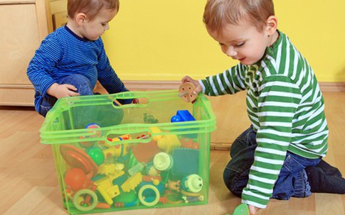 Sáu cách dạy trẻ tự dọn đồ chơi theo phương pháp Montessori