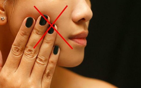 Các nguyên nhân gây mụn trứng cá thường gặp