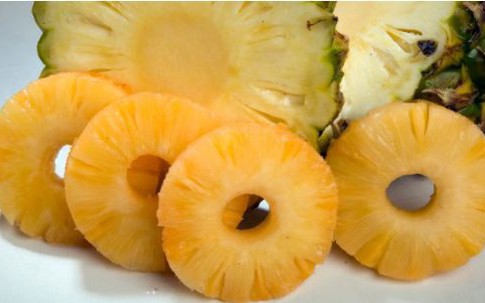 Đây là 8 lý do nên uống nước dứa vào mỗi sáng
